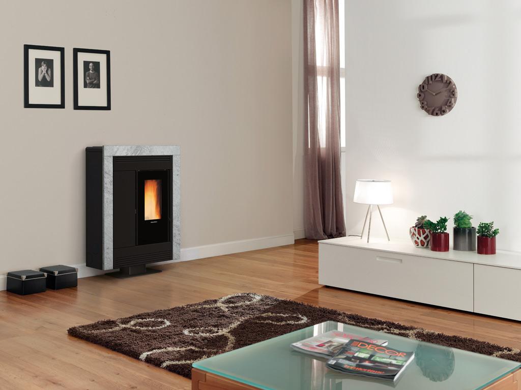 Poêle à granules extra plat canalisable - EXTRAFLAME Souvenir Plus Petra 5.0 10 kW