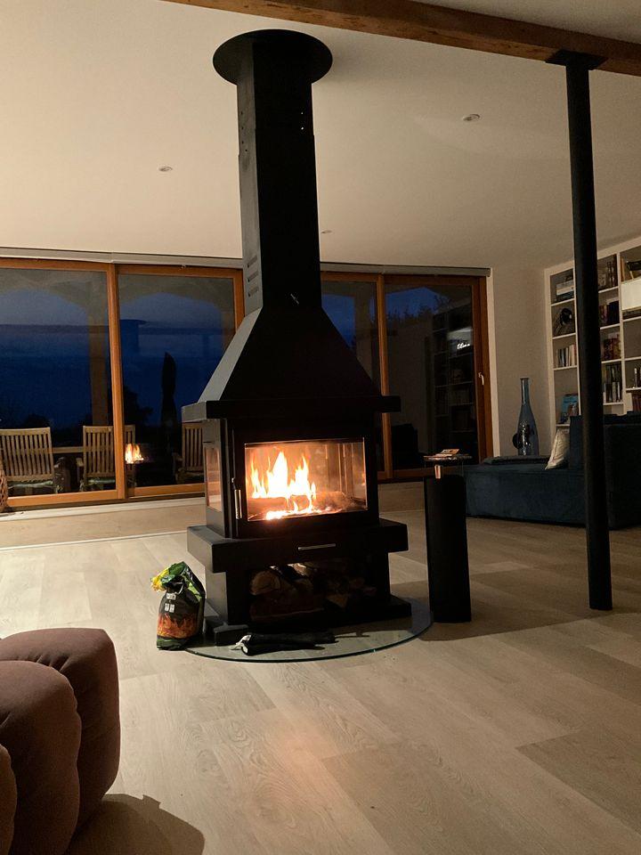 Poêle à bois cheminée 4 vitres - FIREMATIC Kingston 10.9 kW