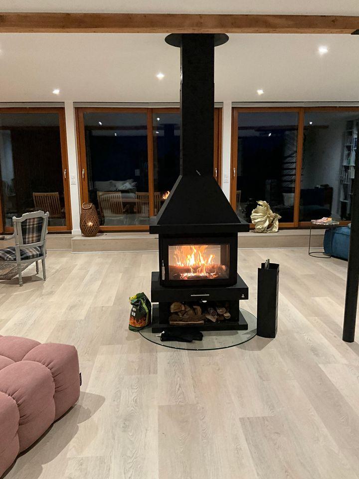 Poêle à bois cheminée 4 vitres - FIREMATIC Kingston 10.9 kW