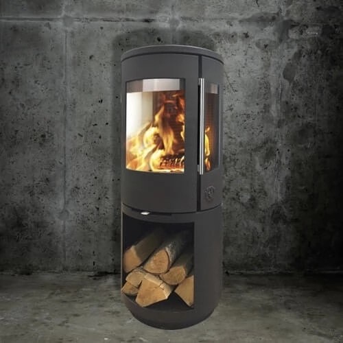 Poêle à bois Morsoe 7493 | 4,3 kW avec un compartiment pour ranger le bois