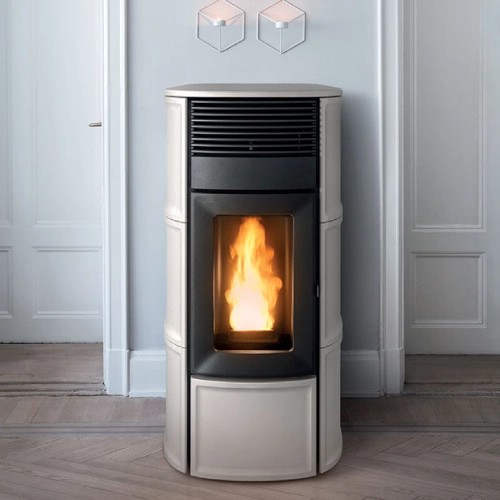 Poêle à granulés MCZ SUITE Comfort Air Matic 12 M3 Core 12 kW
