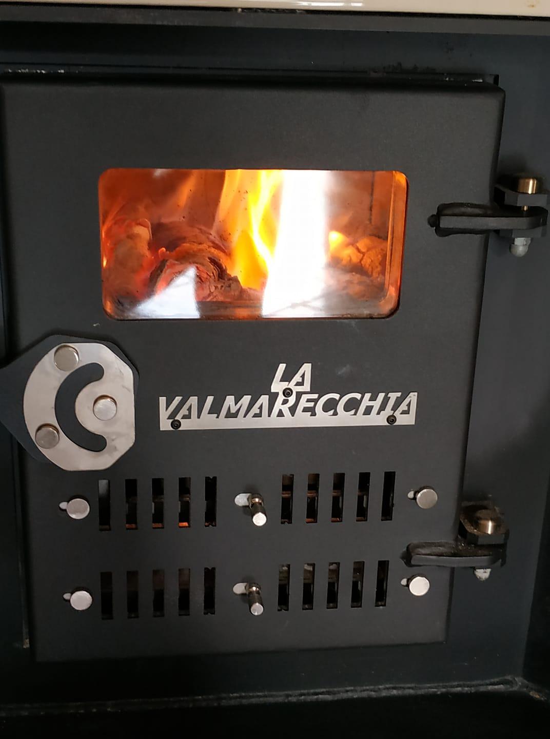 Poêle à bois de masse - LA VALMARECCHIA V100S 20 kW