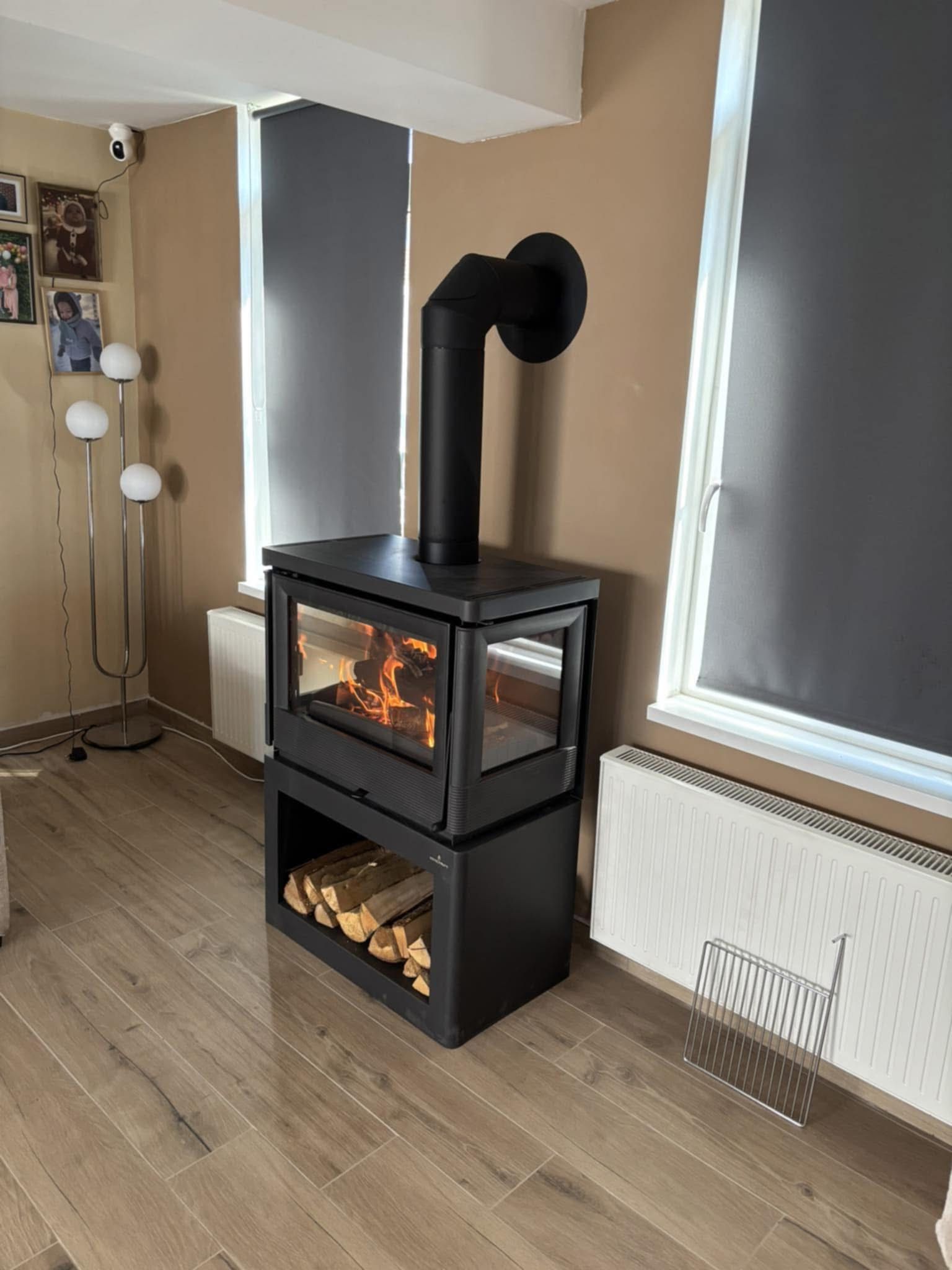 Poêle à bois ventilé silencieux raccordable 3 vitres - BRONPI Versailles 10 kW