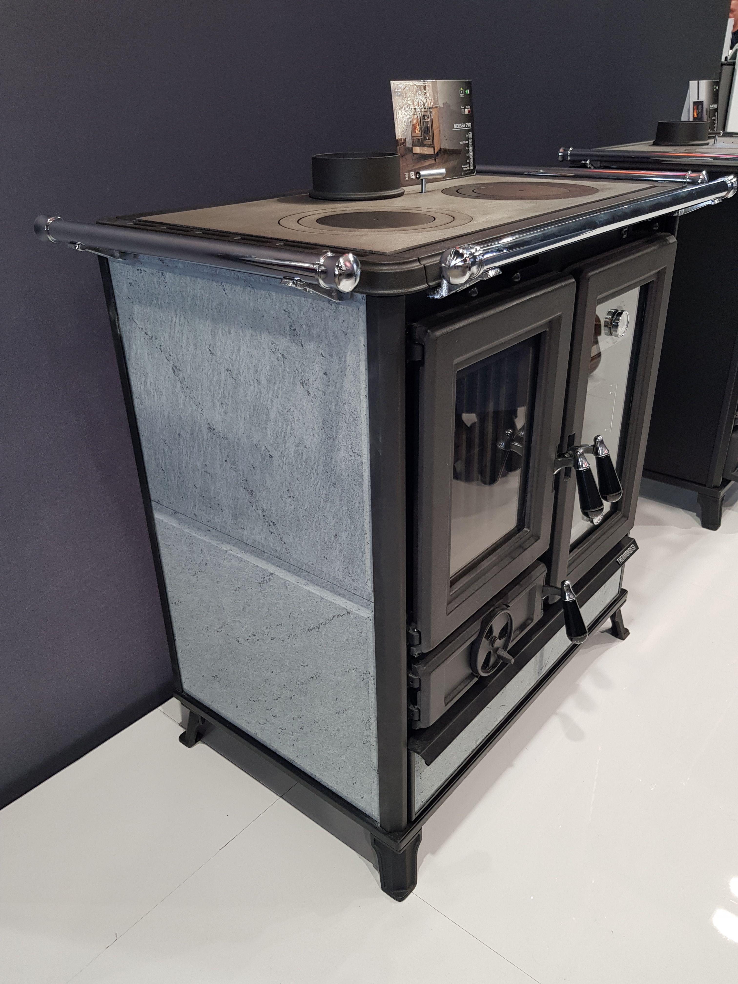 Cuisinière à bois en pierre - THERMOROSSI Melissa Evo Stone 7.8 kW